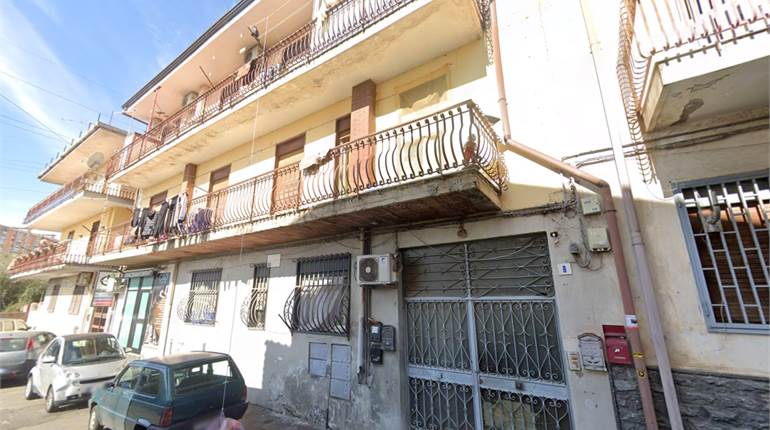 Appartamento 4 vani in Via Cupani, 8