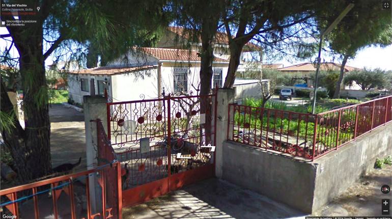 Casa singola con  terreno