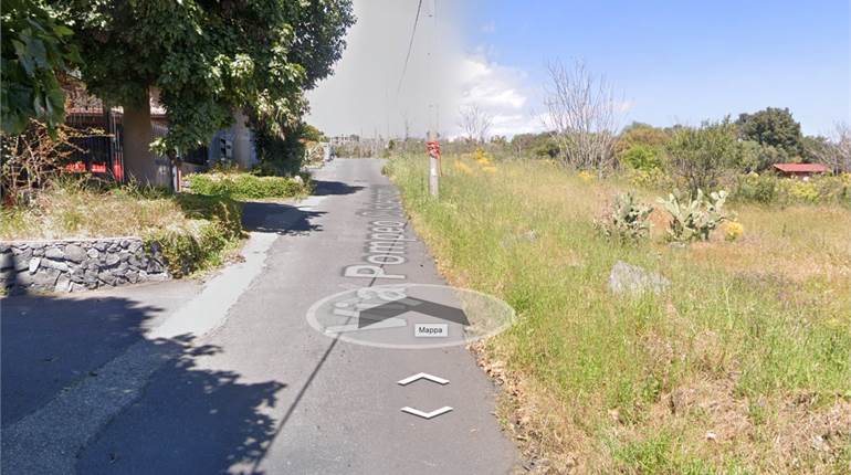 Appartamento 5 vani+ garage Via Pompeo Cisternazza