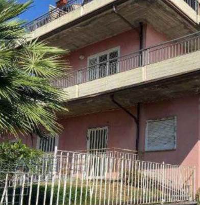  appartamento VIA VINCENZO BELLINI N.12