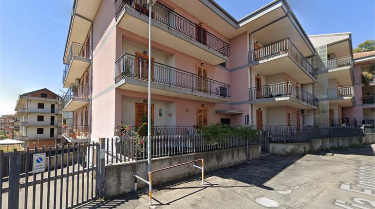 Appartamento in vendita a Aci Catena