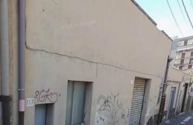 Capannone in vendita a Catania