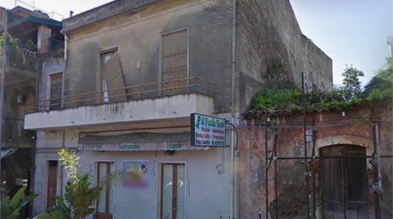 Appartamento in vendita a Aci Catena