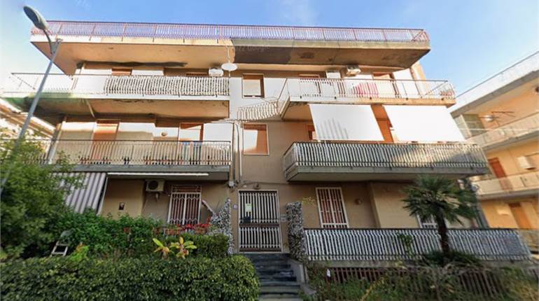 Appartamento in vendita a Aci Catena